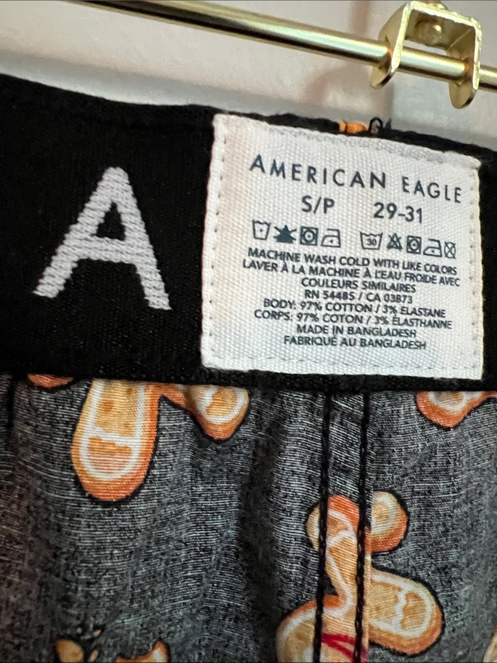 American Eagle Outfitters | Black Shorts with Gingerbread NWT Print Sz S (29-31) - Picture 11 of 16